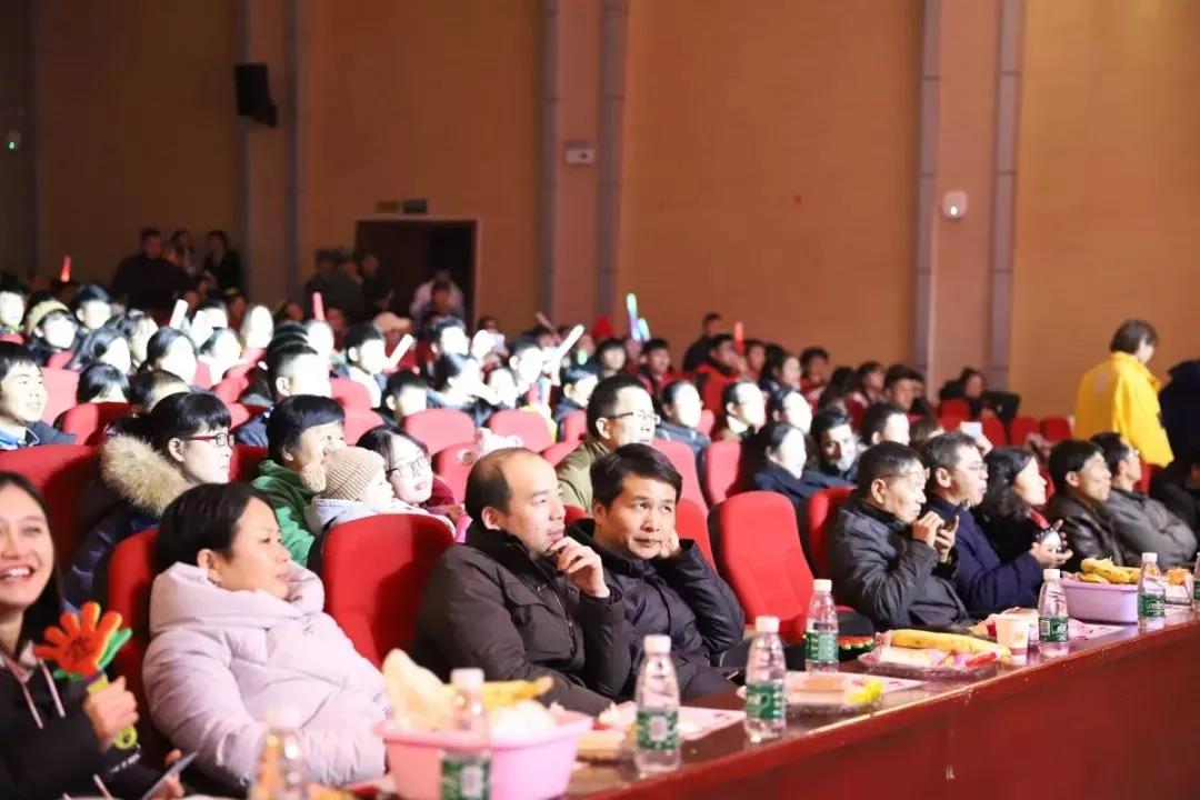 (图为领导老师)